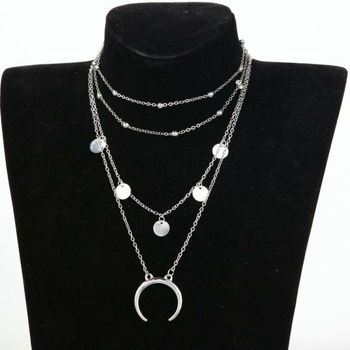 Load image into Gallery viewer, Crescent Horn Moon Necklace
