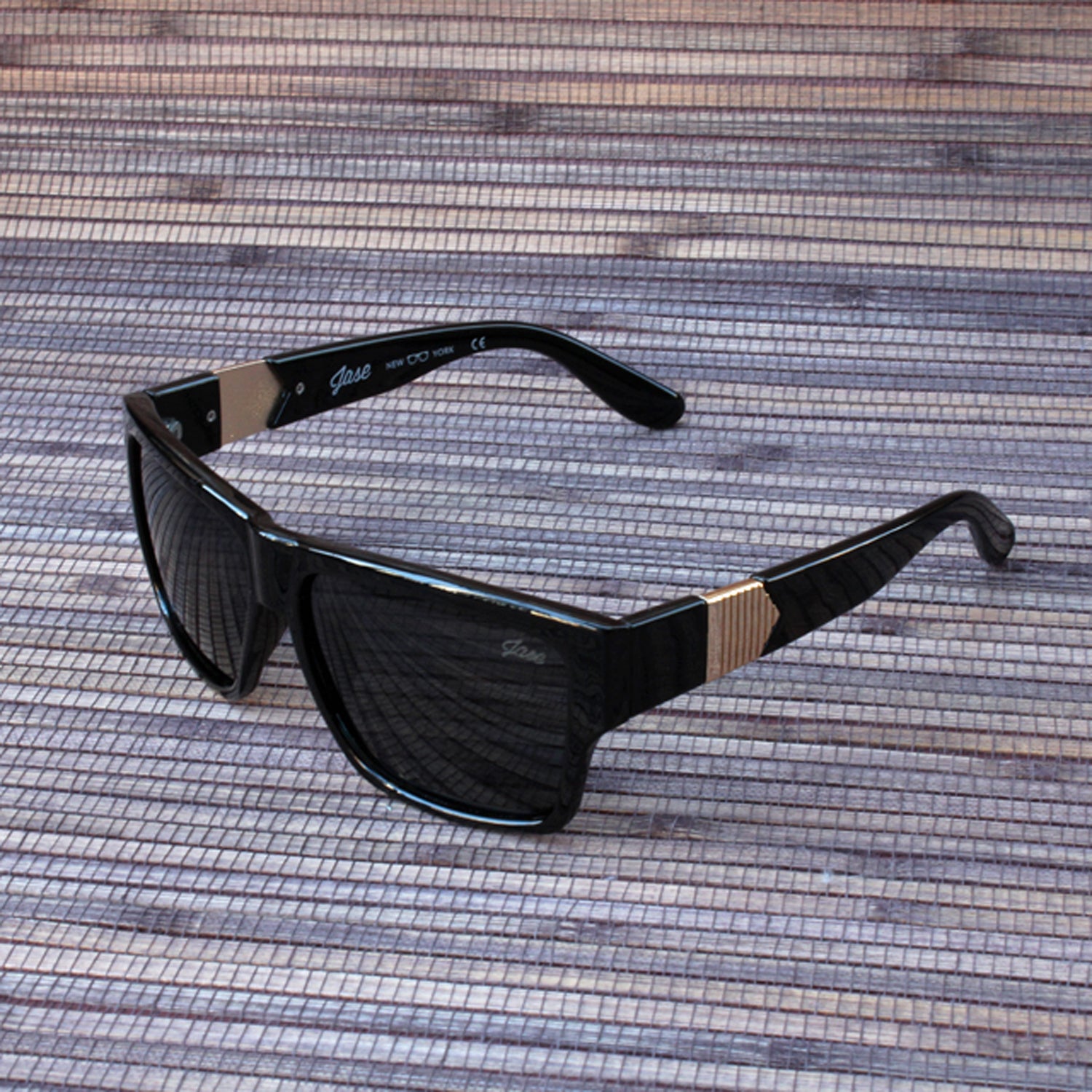 Jase New York Carter Sunglasses in Black-Crafty Monkey